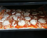 Foto del paso 4 de la receta: Pizza queso de cabra y cebolla caramelizada