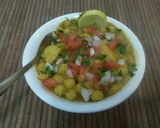 A picture of step 5 of Ghungni/Chole Matar Chaat.
