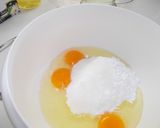 Puha őszibarackos sütemény recept fázis 2 fotója