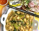 Foto langkah ke 7 dari resep Bihun Goreng Bakso Ikan.