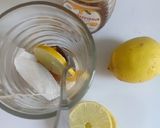 Foto langkah ke 1 dari resep Hot Lemon Tea.