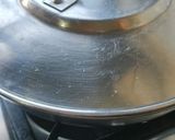 A picture of step 4 of Bhindi aloo bhaji.
