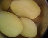 A picture of step 3 of Indori tamater chaat.