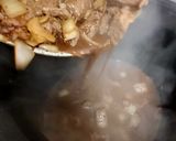 A picture of step 4 of My Slow Cooked Peppered Steak & Onion pie 🥰🥰🥰.