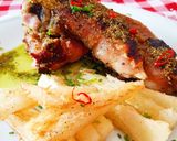 Foto del paso 6 de la receta: Manitas de cerdo a la parrilla con yuca frita 🔥🔥🔥