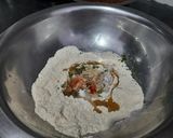 आटे से बनी सिन्धी कोकी (aate se bni sindhi koki recipe in Hindi) रेसिपी चरण 1 फोटो