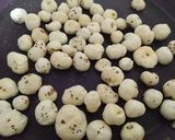 A picture of step 2 of Gur makhana amrit.