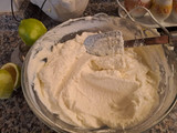 Tiramisù alla crema al  limone al profumo di limoncello,pistacchi e limone caramellato