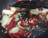 Foto langkah ke 2 dari resep Tumis Kangkung Udang.
