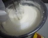 Foto langkah ke 3 dari resep Bolu putih telur kukus.