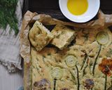 Łatwa foccacia ze szpinakiem i bratkami krok przepisu 2 zdjęcie