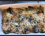 Une image de l'étape 3 de Gratin de poireaux au poulet fromage et 4 épices.