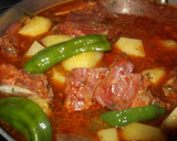 Foto del paso 3 de la receta: Patatas con costillas  de cerdo  secas