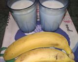 बनाना मिल्क शेक (Banana milk shake recipe in Hindi) रेसिपी चरण 4 फोटो