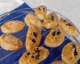 A picture of step 4 of Date and Cheese Pastries.