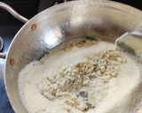 A picture of step 1 of Cashwenut upma.