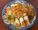 รูปขั้นตอนการทำที่ 5 ของ ข้าวผัดน้ำพริกเผาไข่เค็ม