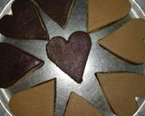 A picture of step 8 of Sweetheart chocolate cookies.