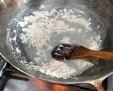 Foto del paso 1 de la receta: Arroz con coco y camarones