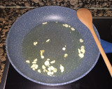 Foto del paso 1 de la receta: Paella de pollo y verduras