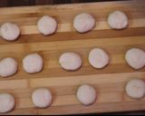 A picture of step 5 of Tandoori momos.