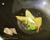 A picture of step 3 of Mushroom do pyaja.