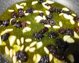 Foto del paso 5 de la receta: Espinacas con pasas y piñones