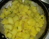 Foto del paso 2 de la receta: Papas salteadas con chuleta
