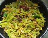 লাউ খোসা ইলিশ মাছের ল্যাজা দিয়ে ভাজি (lau khosa illish macher lyaja bhaji recipe in Bengali) রেসিপির ধাপ 5 ছবি