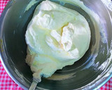 Foto del paso 7 de la receta: Helado extra cremoso de limón con toque de lima verde y azahar