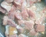 A picture of step 1 of Potato meat soup.