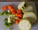 Foto del paso 2 de la receta: Solomillos de pollo con verduras y champiñón