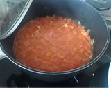 Foto del paso 4 de la receta: Hígado de ternera al ajillo con salsa de tomate