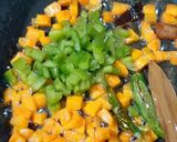 A picture of step 4 of Vegetable Rice.