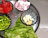 લીલા લસણ અને કાજુ નું શાક (Lila Lasan Kaju Shak Recipe In Gujarati) રેસીપી સ્ટેપ1ફોટો