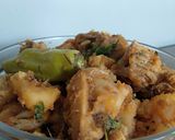A picture of step 6 of Chicken Aloo Gobhi.