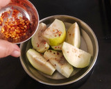 A picture of step 2 of Guava Chhat.