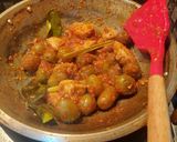 Foto langkah ke 3 dari resep Sambal Goreng Kentang Ayam.