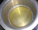 A picture of step 1 of Degi Chicken Korma.