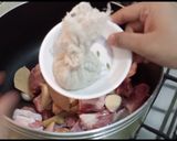 A picture of step 3 of Rangeen Pulao.