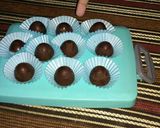 Foto langkah ke 4 dari resep Coklat Praline Mudah.