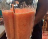 Foto del paso 1 de la receta: Crema fría de tomate y remolacha, queso tierno ahumado y olivada