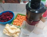 Foto langkah ke 2 dari resep 58/25. Jus ABC (Apple Beet Carrot).
