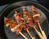 Foto langkah ke 5 dari resep Yakitori Ayam Daun Bawang.