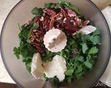 Foto del paso 1 de la receta: Pesto de cilantro con el toque mexicano al estilo de LuzMa