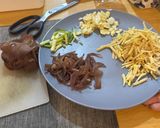 รูปขั้นตอนการทำที่ 1 ของ ไก่ผัดขิงทำง่ายแต่อร่อยมาก