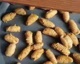 Gambar langkah 3 resipi Kuih siput.