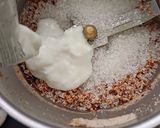 A picture of step 2 of Anjeer dryfruit lassi.