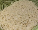 A picture of step 1 of Spaghetti in Mushroom Sauce.