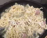 Foto langkah ke 3 dari resep [205] Sosis Gulung Mie.